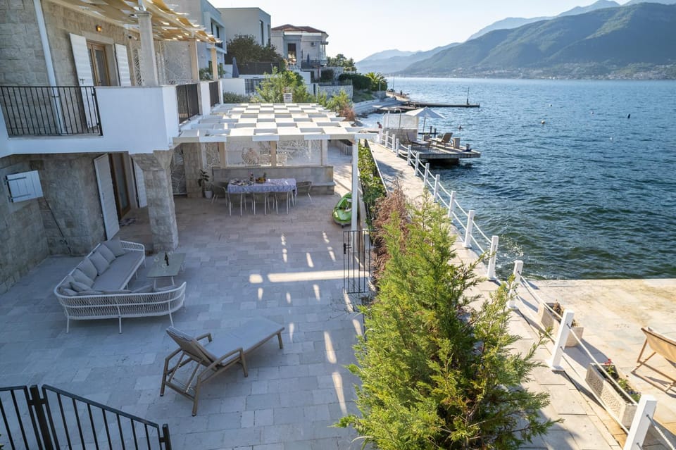 Day, Mountain view, Sea view