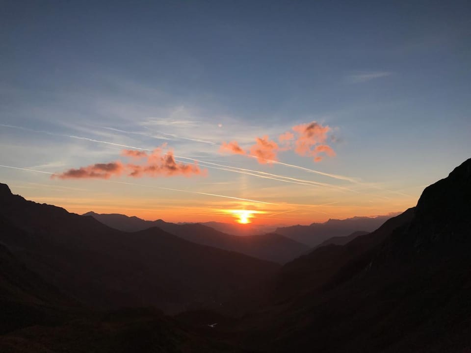 Natural landscape, Summer, Hiking, Sunrise