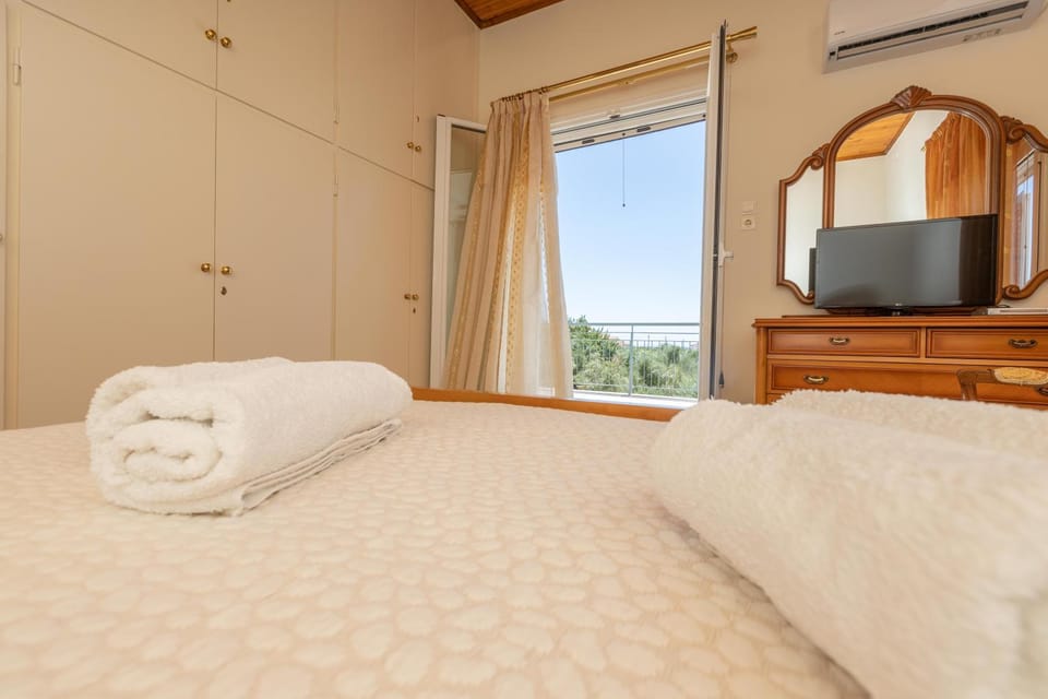 Elaianthos 1 House in Peloponnese Region
