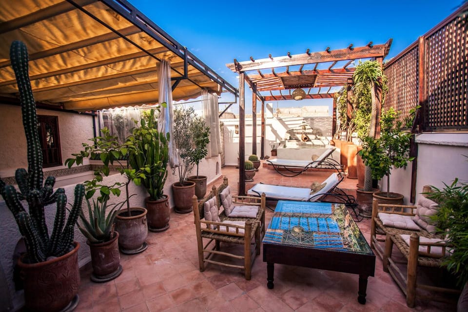 Patio, Balcony/Terrace, Balcony/Terrace, Swimming pool, Internal: Not applicable to any particular room