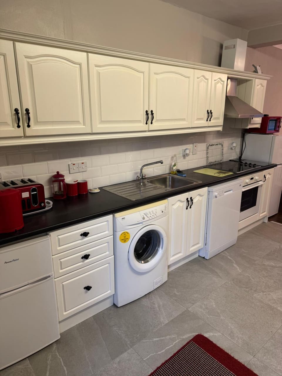 dishwasher, pet friendly, washing machine