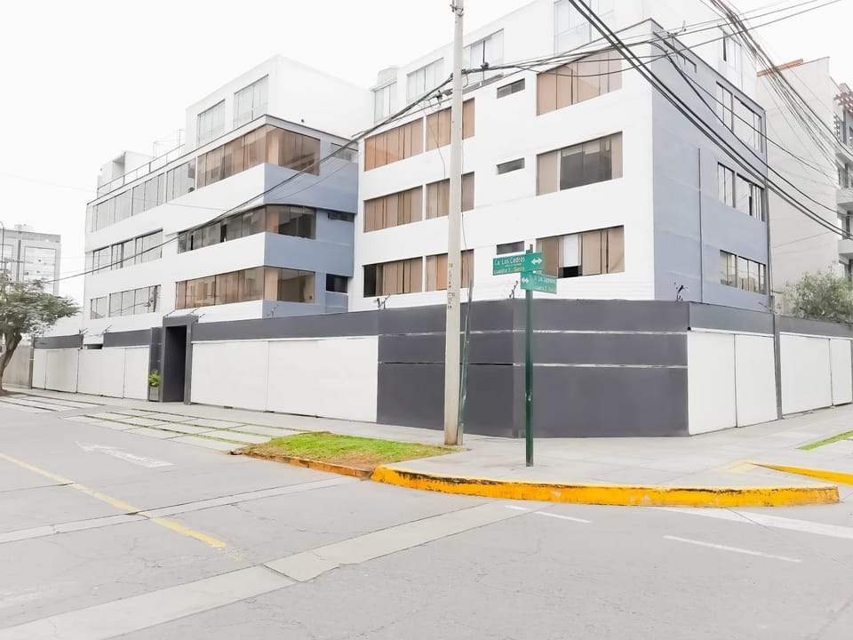 Facade/entrance, Street view