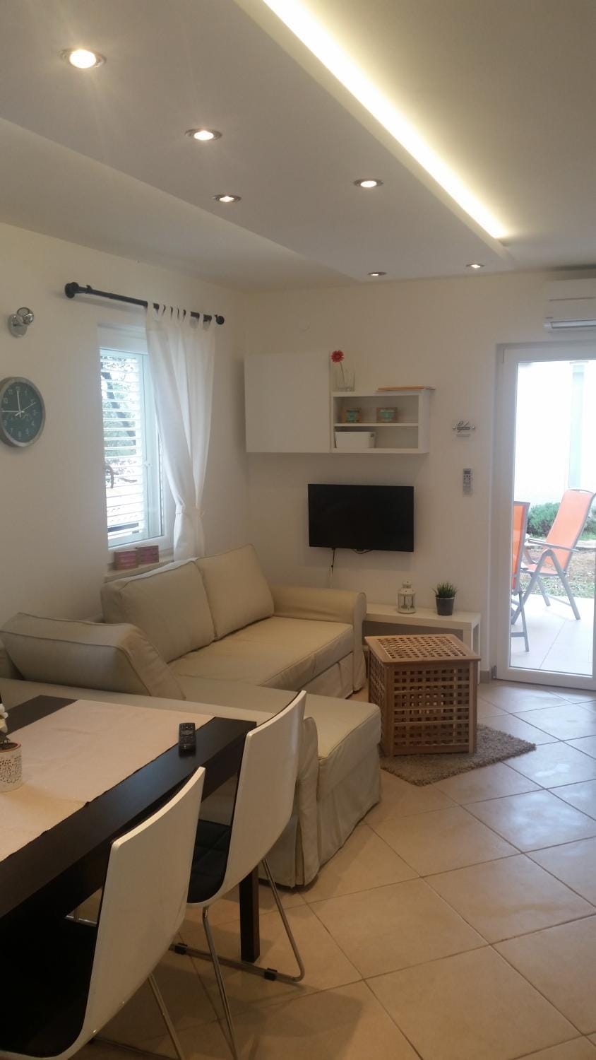 Gavza Luna Apartment Apartment in Cres