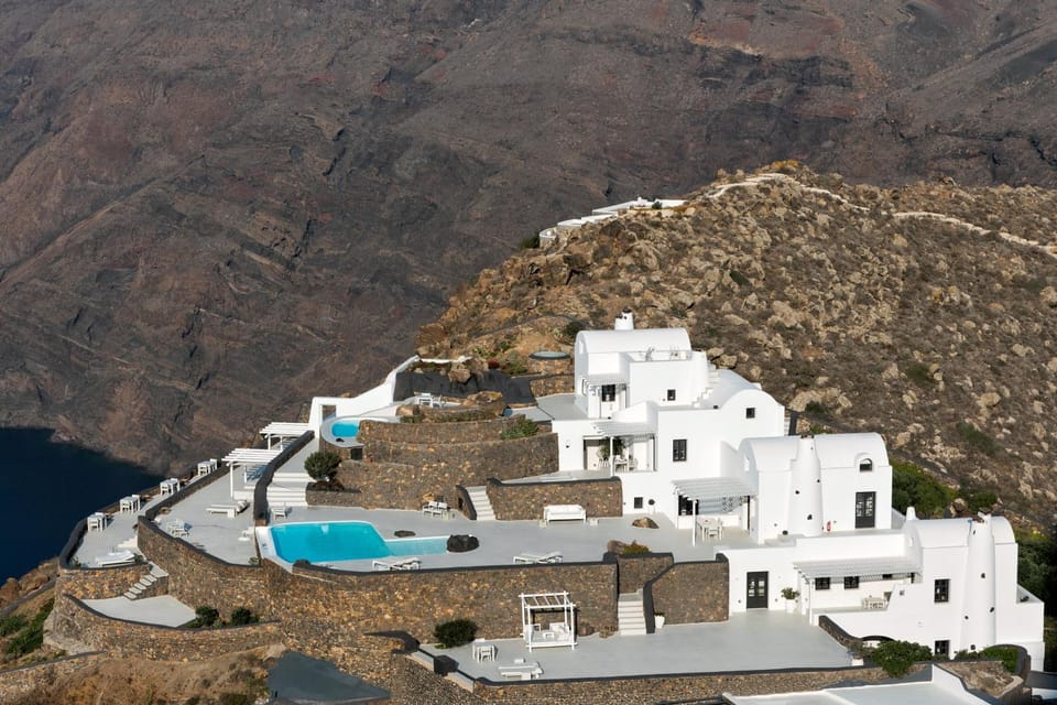 Property building, Hiking