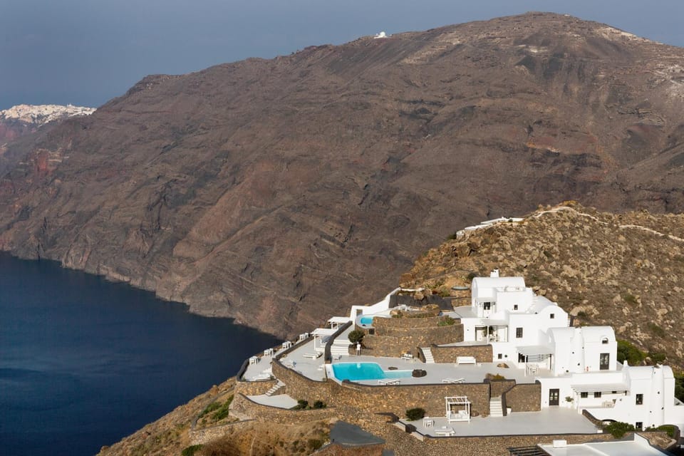 Property building, Hiking