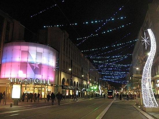 Nearby landmark, On-site shops, City view, Street view, Supermarket/grocery shop, Shopping Area