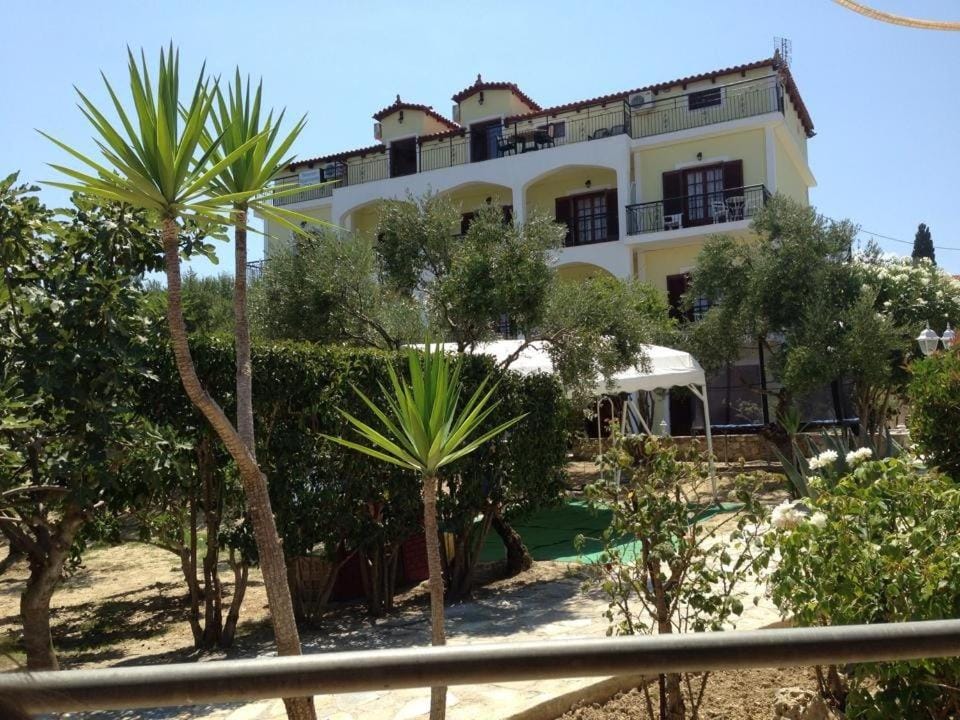 Seaview Apartments Tsilivi Apartment hotel in Zakynthos, Greece