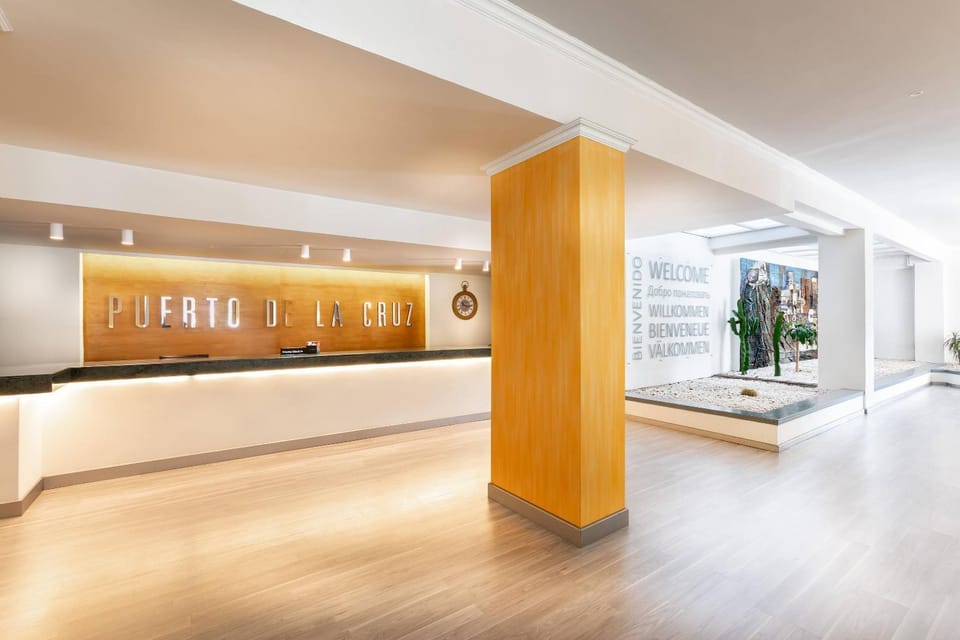 Facade/entrance, Lobby or reception