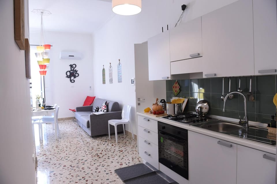 Kitchen or kitchenette, Living room, Dining area
