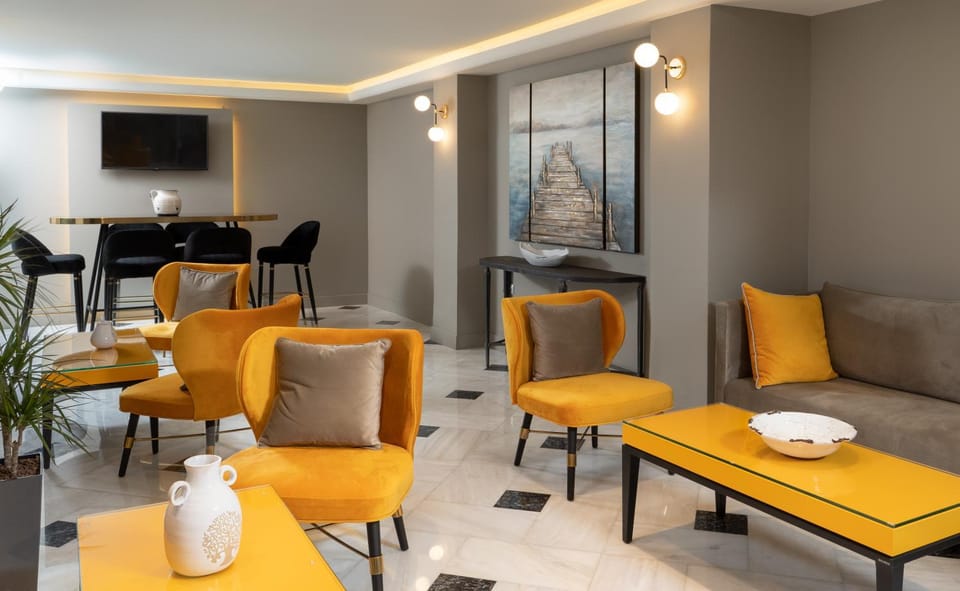 Living room, Lounge or bar, Business facilities, Seating area