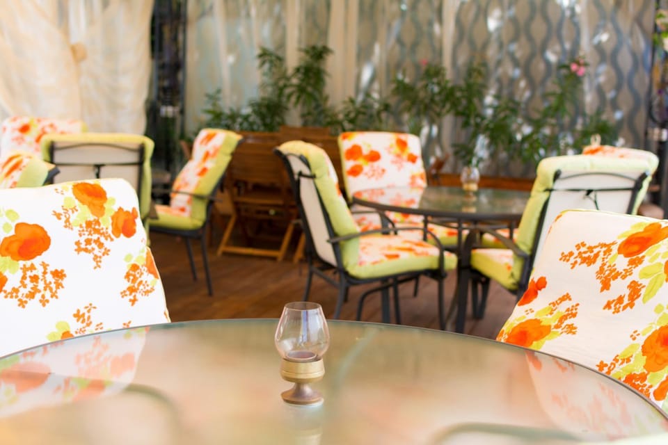 Spring, Summer, Garden, Lounge or bar, On site