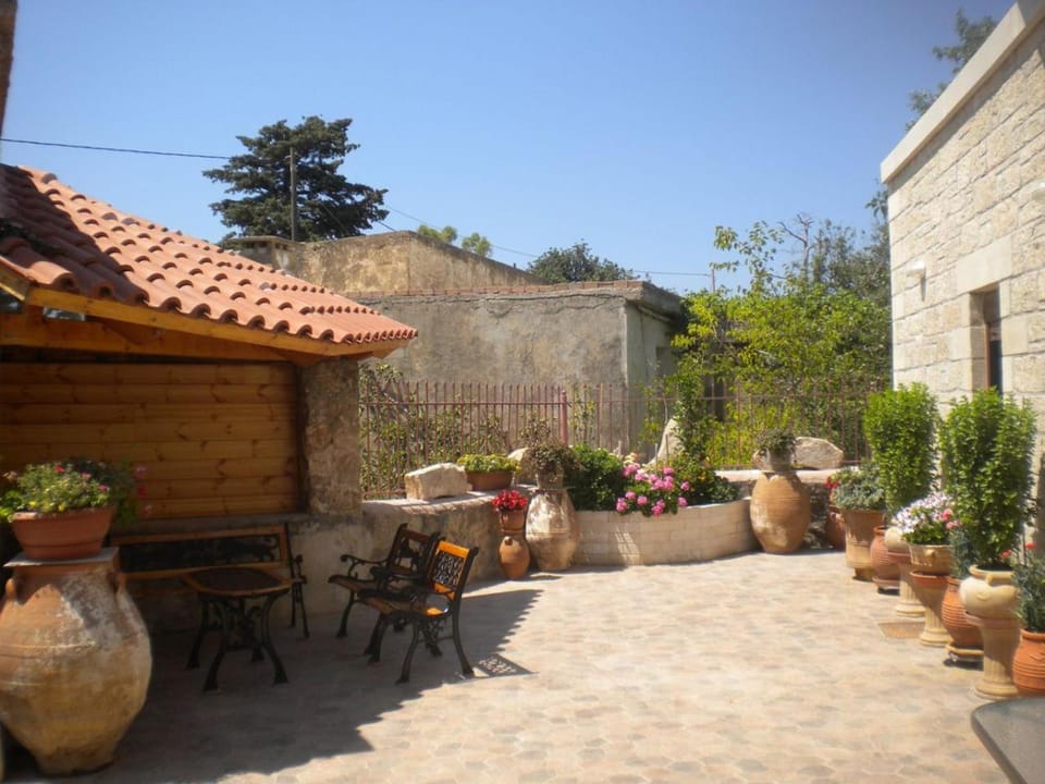 Marias Alikambos House in Crete