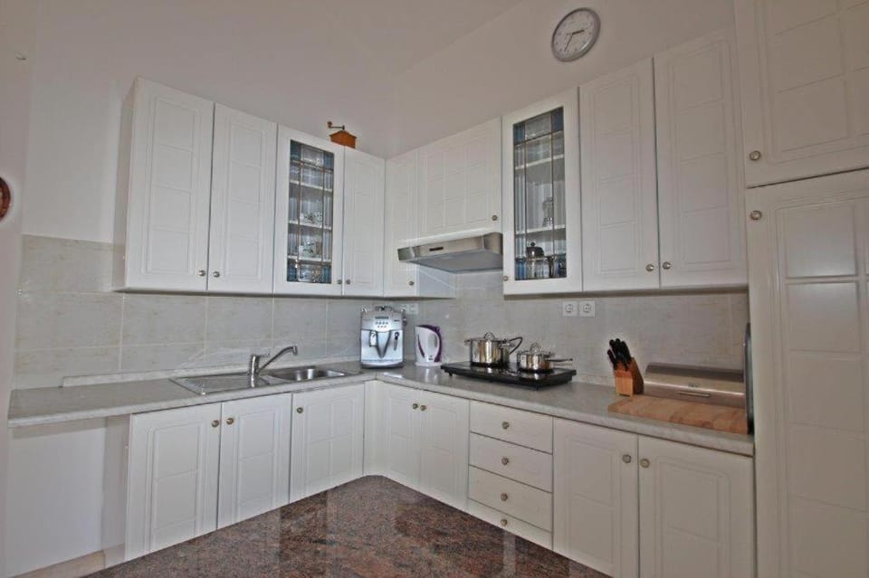 Property building, Kitchen or kitchenette