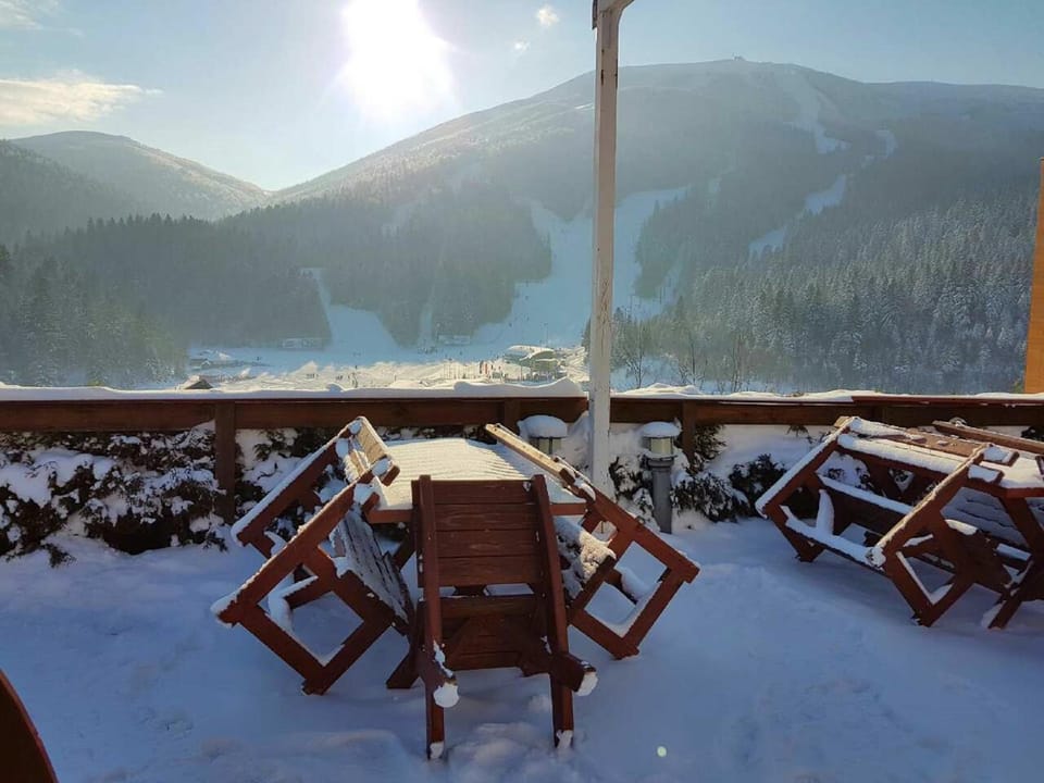 Off site, Day, Natural landscape, Winter, Mountain view