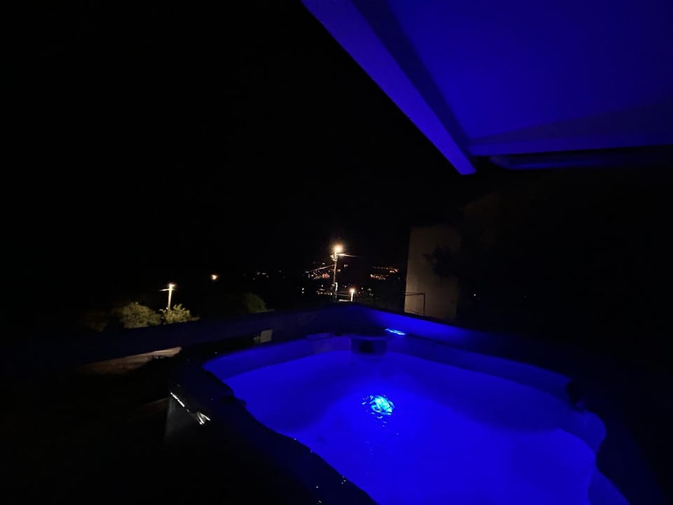 Night, Sea view