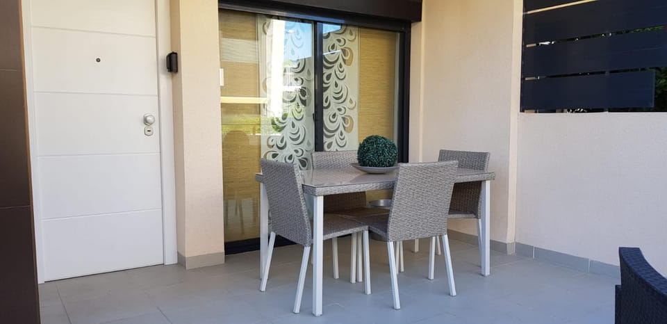 Garden, Balcony/Terrace