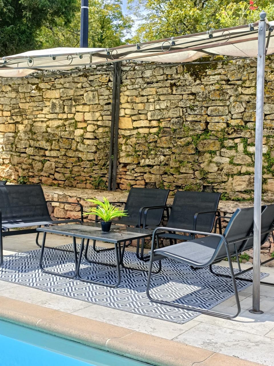 Patio, Garden, Swimming pool