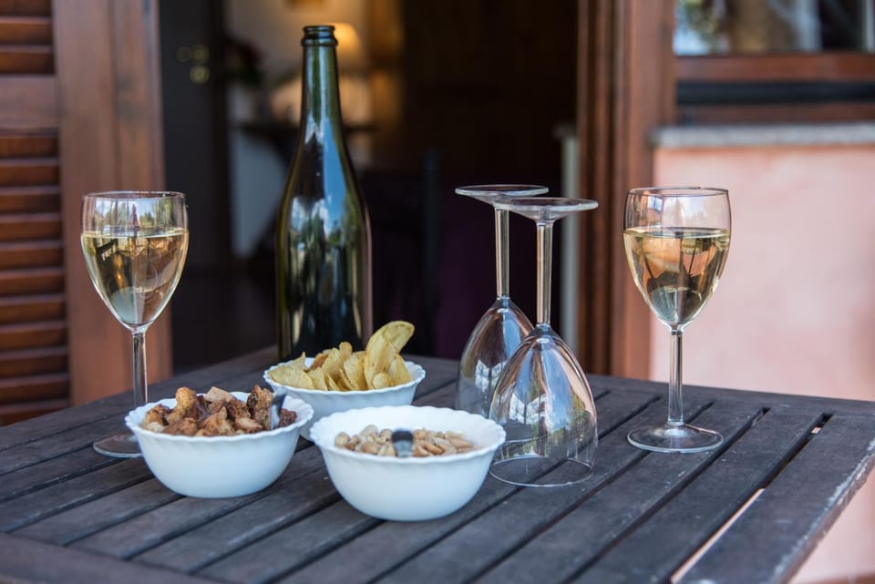 Patio, Balcony/Terrace, Balcony/Terrace, Food and drinks, On site, Meals, Meals, Alcoholic drinks, Alcoholic drinks