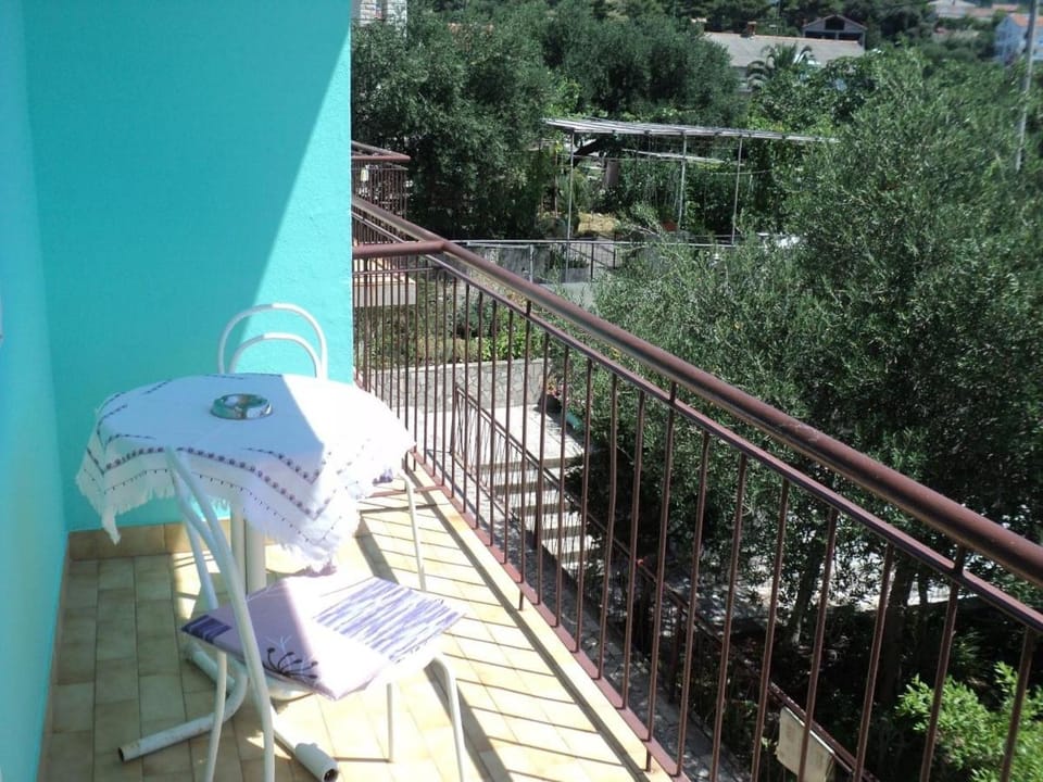Balcony/Terrace, children, Family