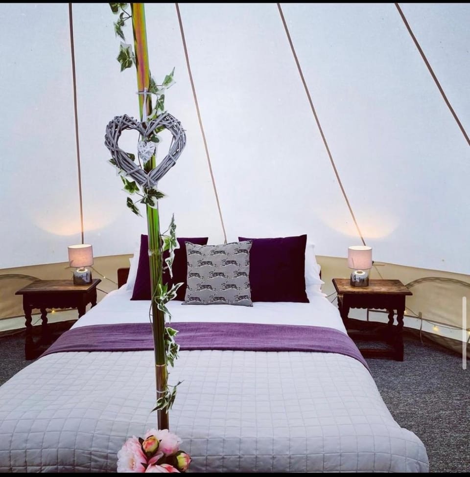 Oxford Riverside Glamping Luxury tent in West Oxfordshire District