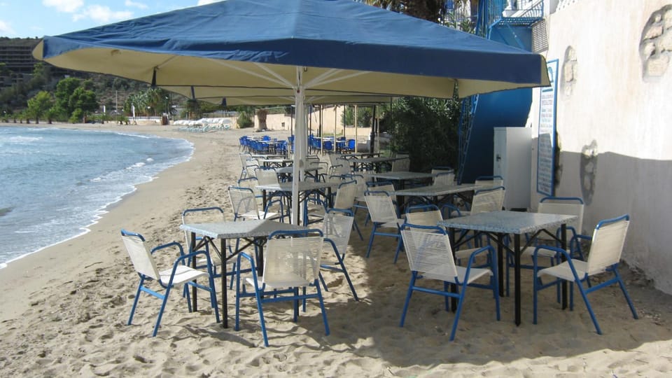 Restaurant/places to eat, BBQ facilities