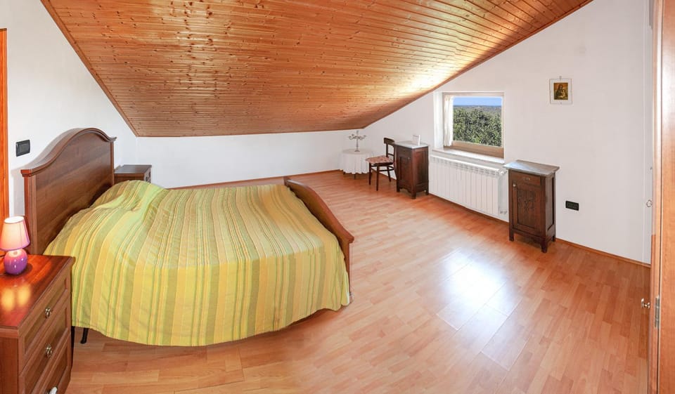 Rooms Agroturizam Romano Bed and Breakfast in Istria County