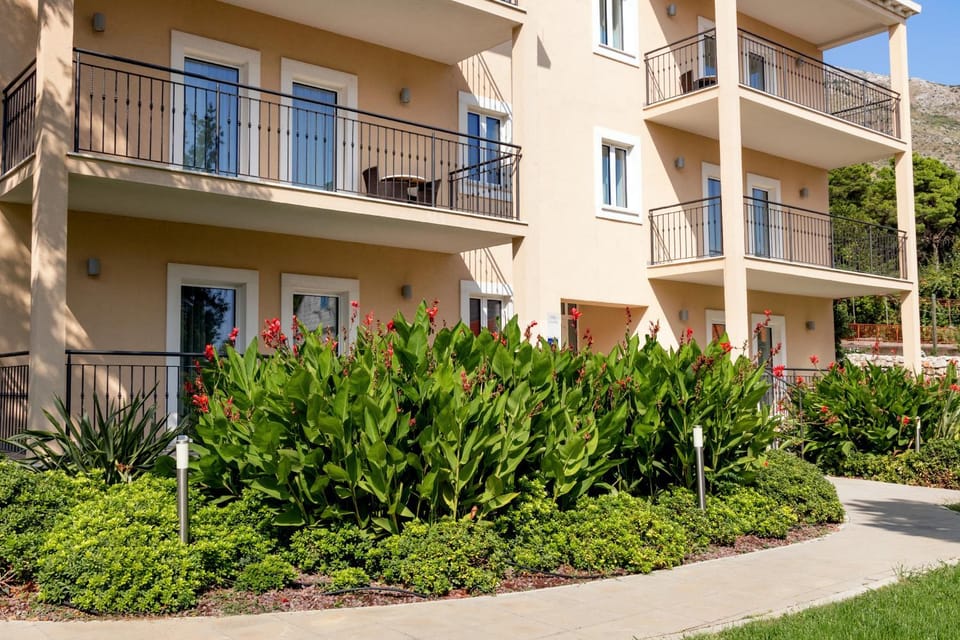 Facade/entrance, Garden