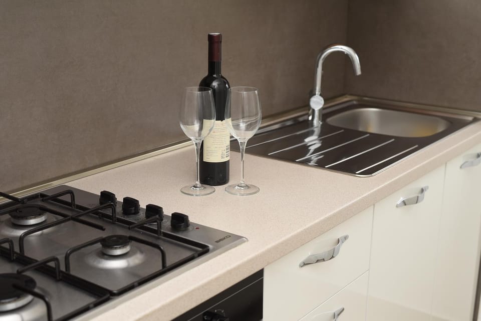 Kitchen or kitchenette