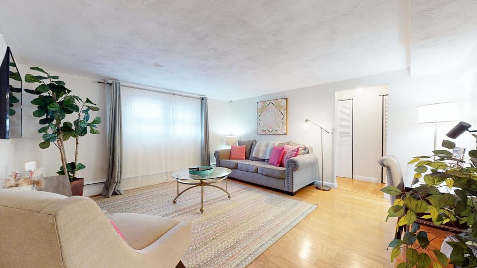 Boston vacation,Longwood Medical,mins to MBTA,pkg Apartment in Jamaica Plain