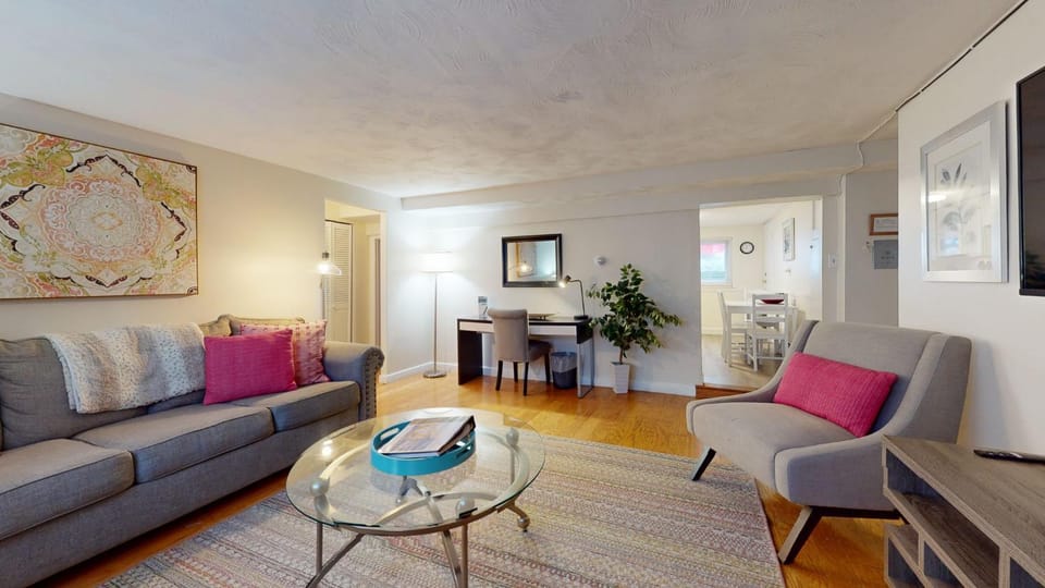 Boston vacation,Longwood Medical,mins to MBTA,pkg Apartment in Jamaica Plain