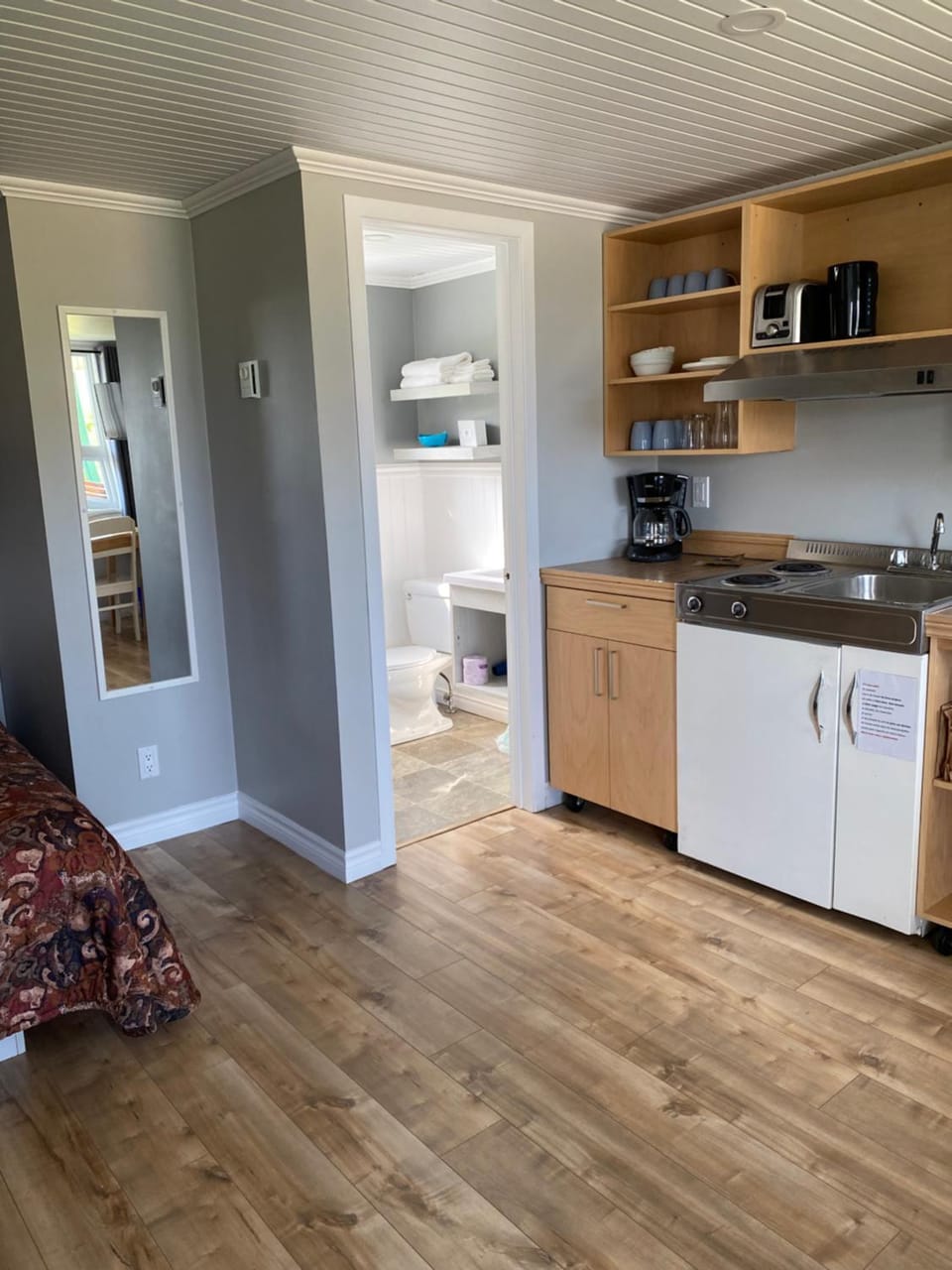 Bathroom, Kitchen or kitchenette