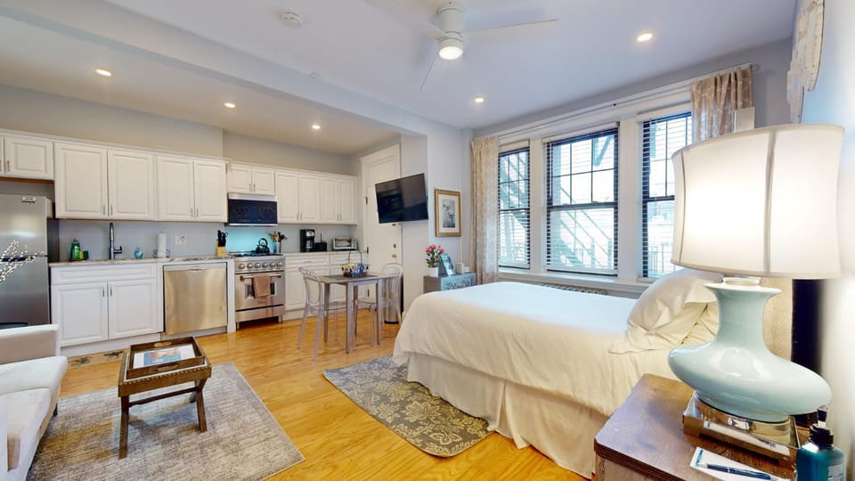 Renovated, Spacious Studio, Near Bc, Bu, Porch Apartment in Brookline