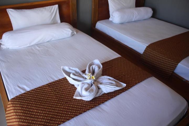 Ombak Homestay Vacation rental in Pemenang