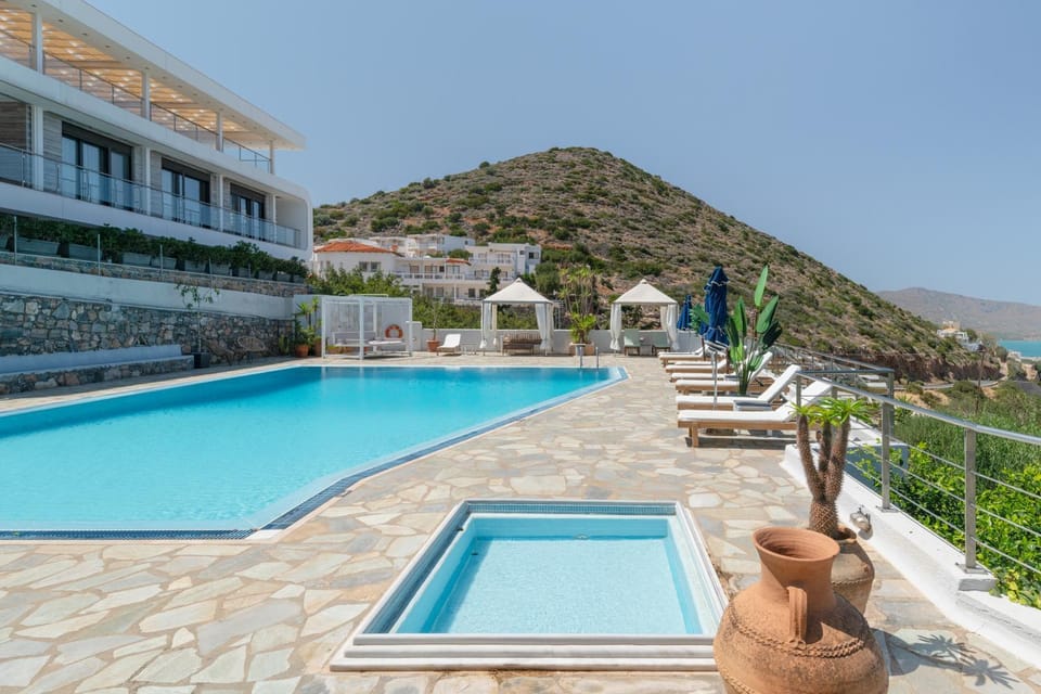 Mountain view, Swimming pool