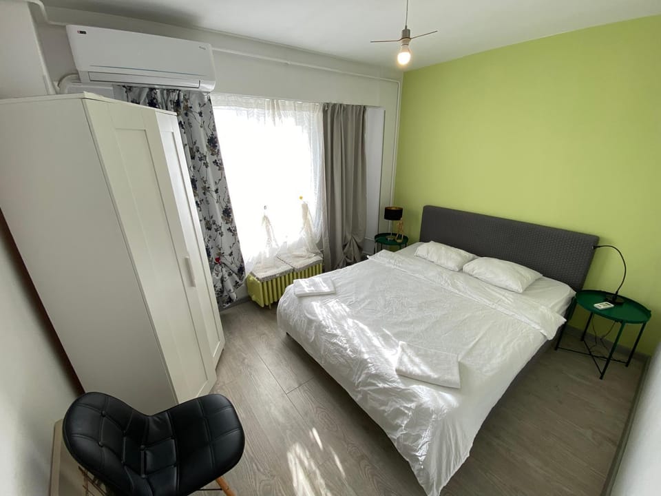 Green Apartment Apartment in Bucharest