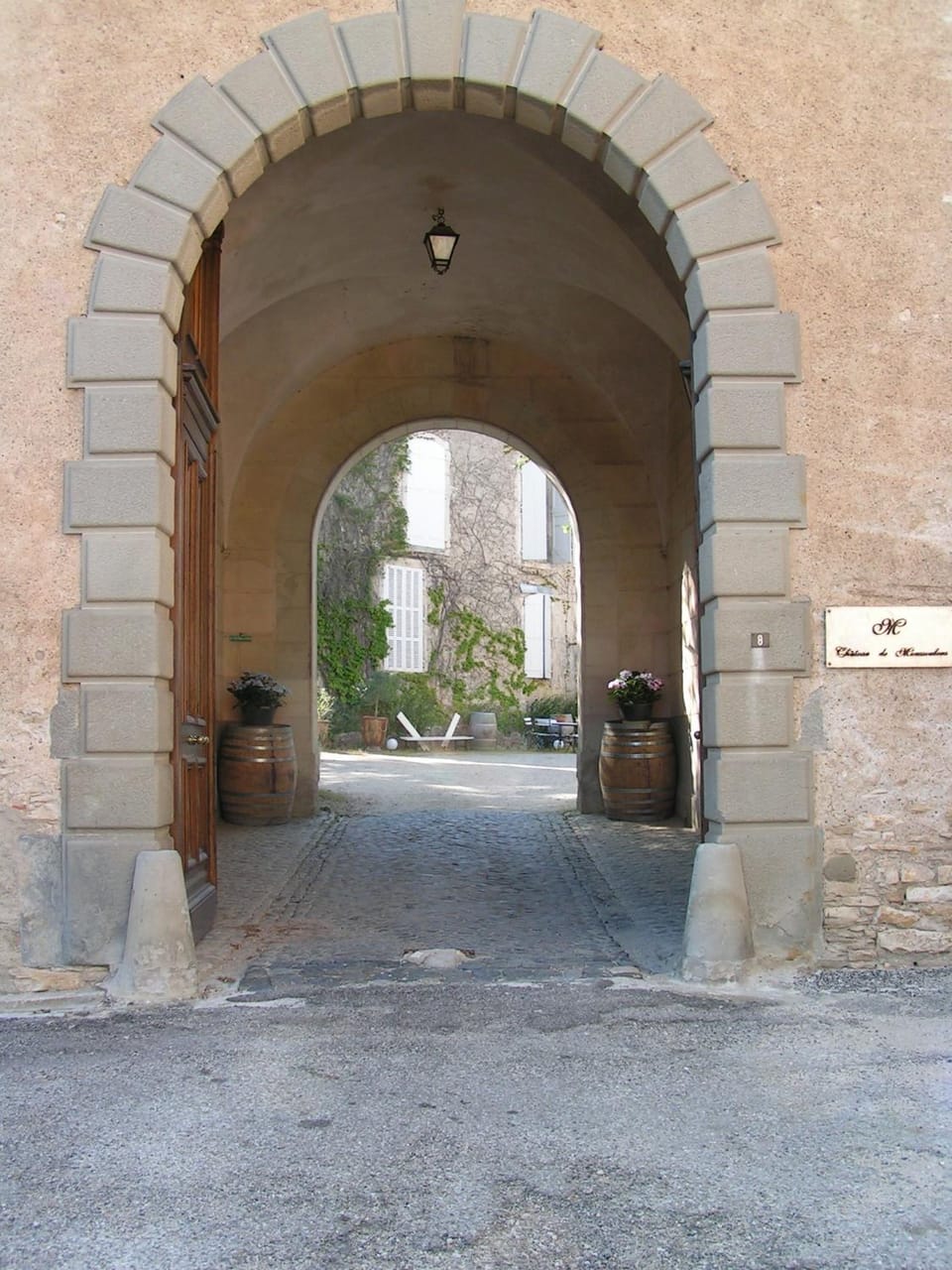 Facade/entrance