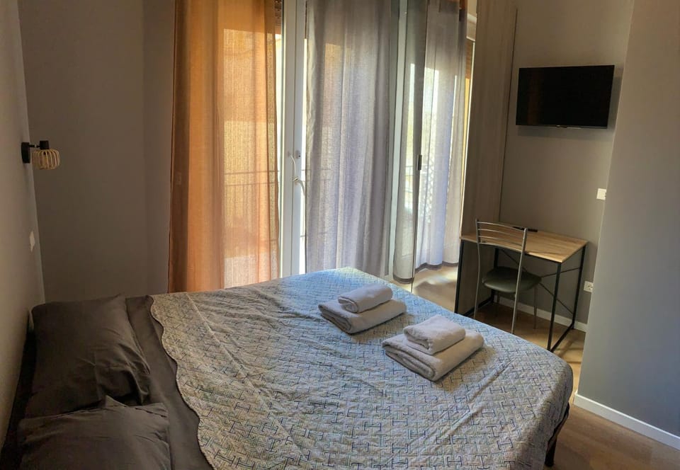 Riva Reno 4 Rooms Bed and Breakfast in Bologna