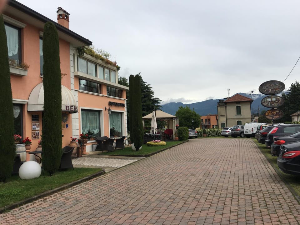 Locanda Al Bersò Inn in Province of Lecco
