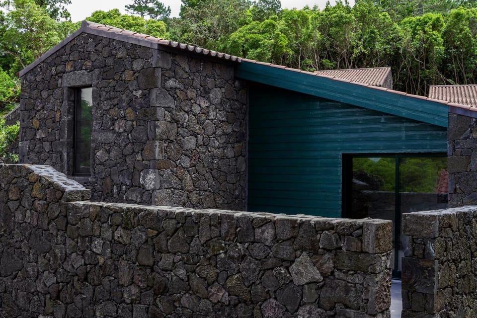 Patio, Facade/entrance