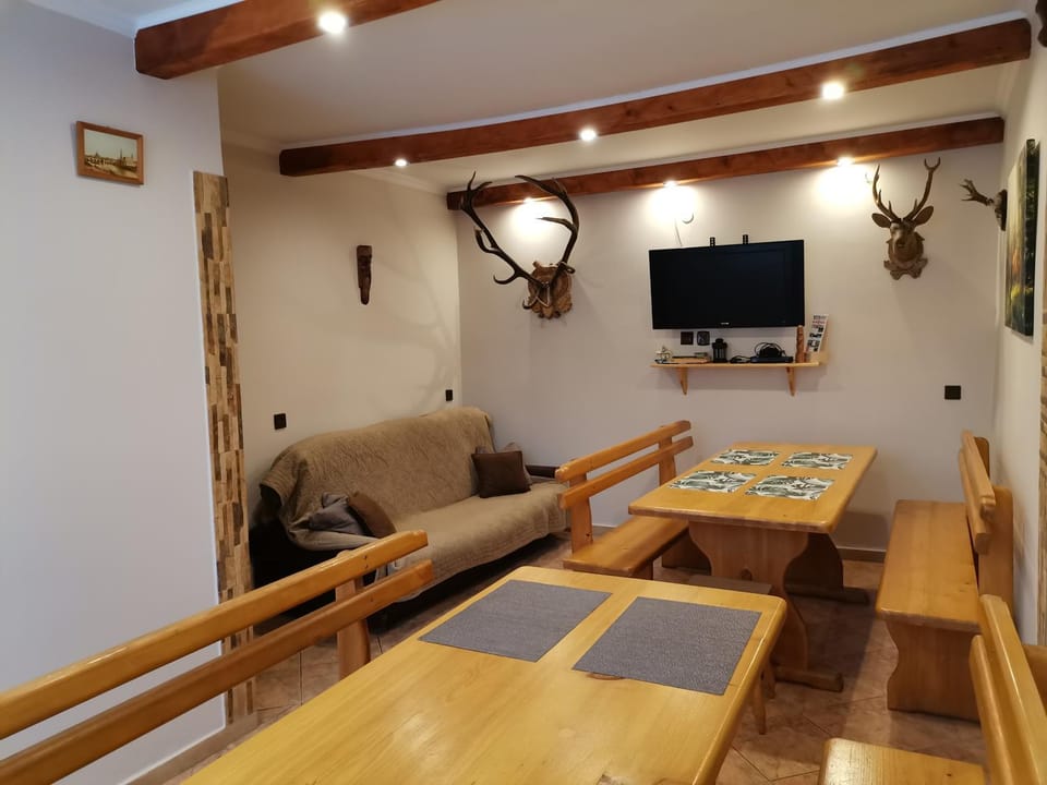 Communal lounge/ TV room, TV and multimedia
