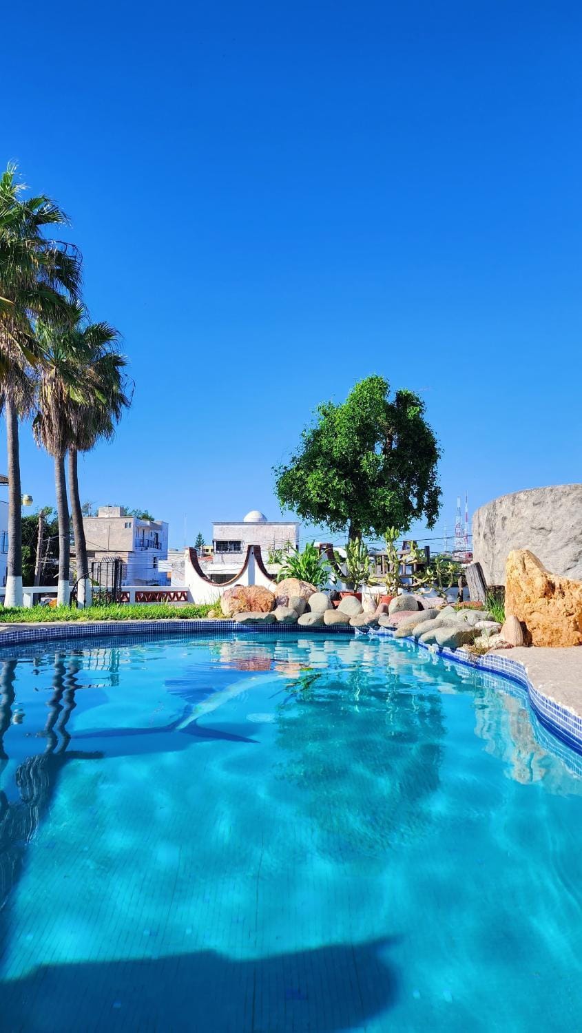 Swimming pool