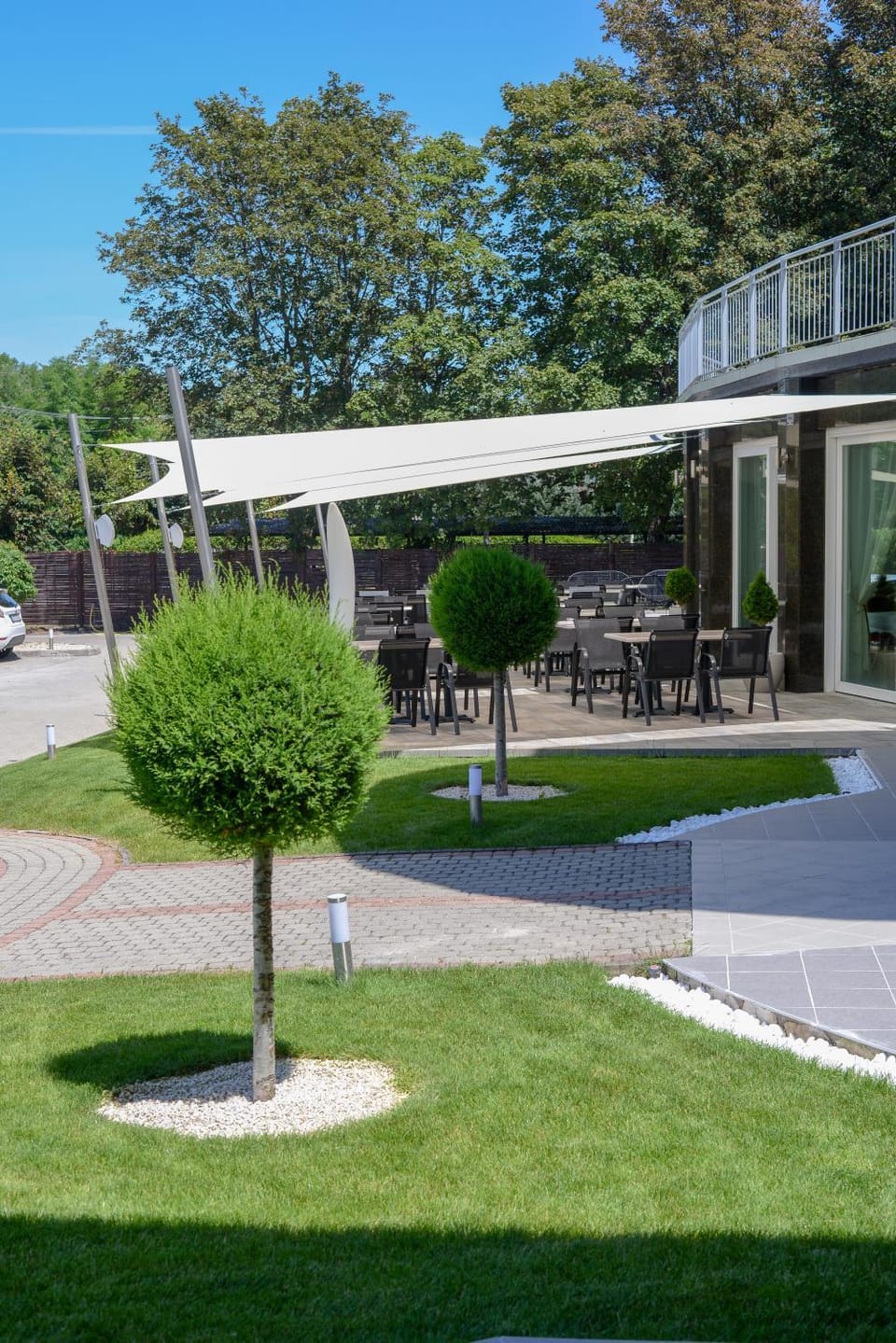 Restaurant/places to eat, Garden