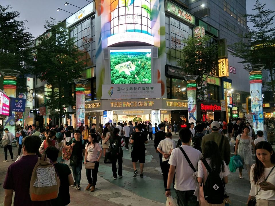 Nearby landmark, Shopping Area