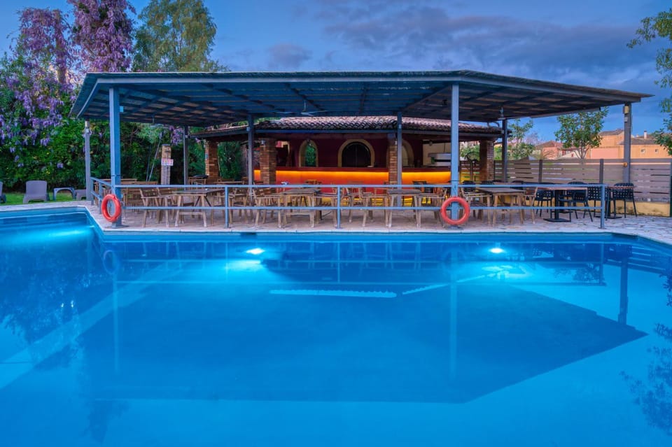 Swimming pool