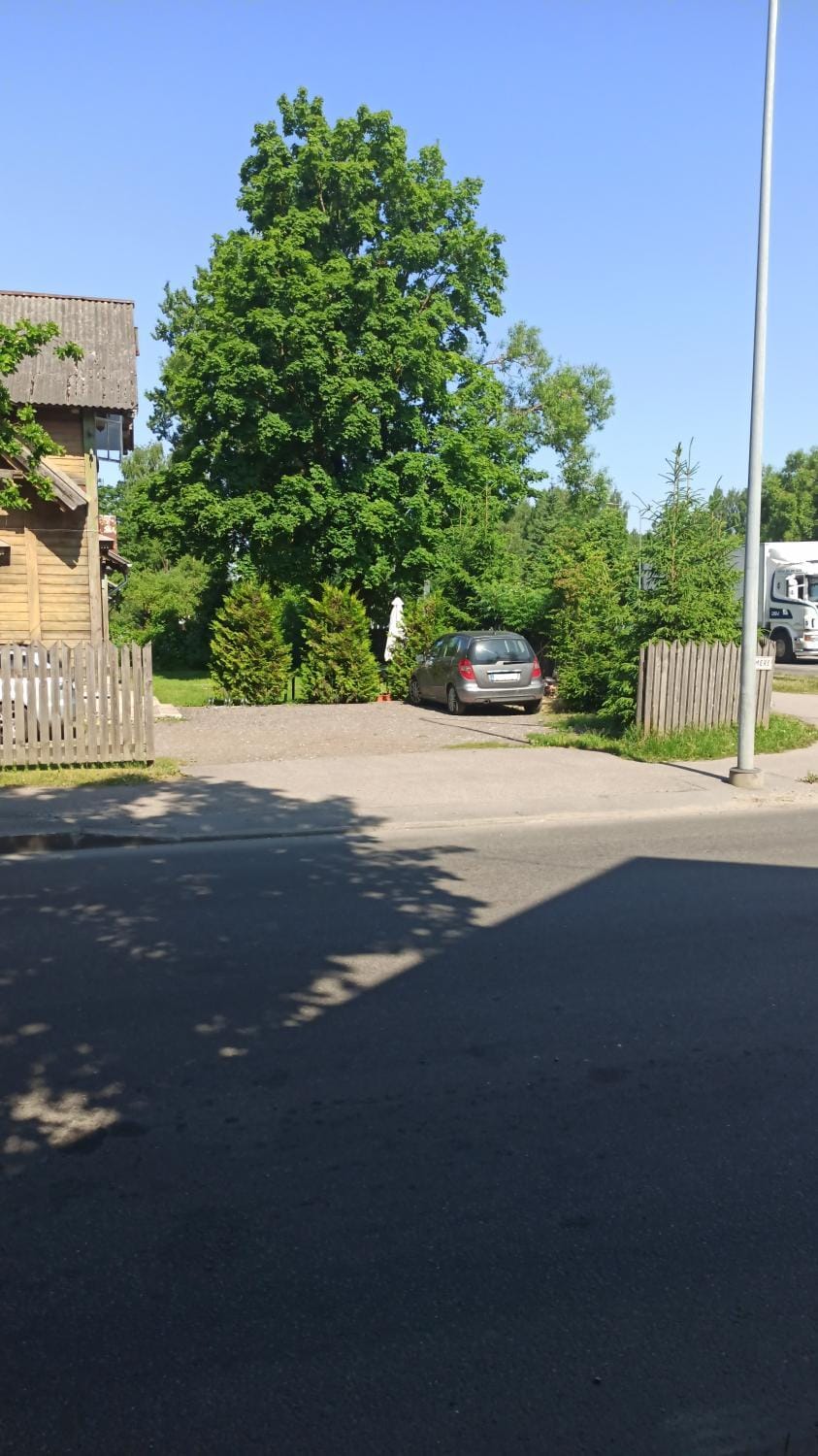 Neighbourhood, Parking