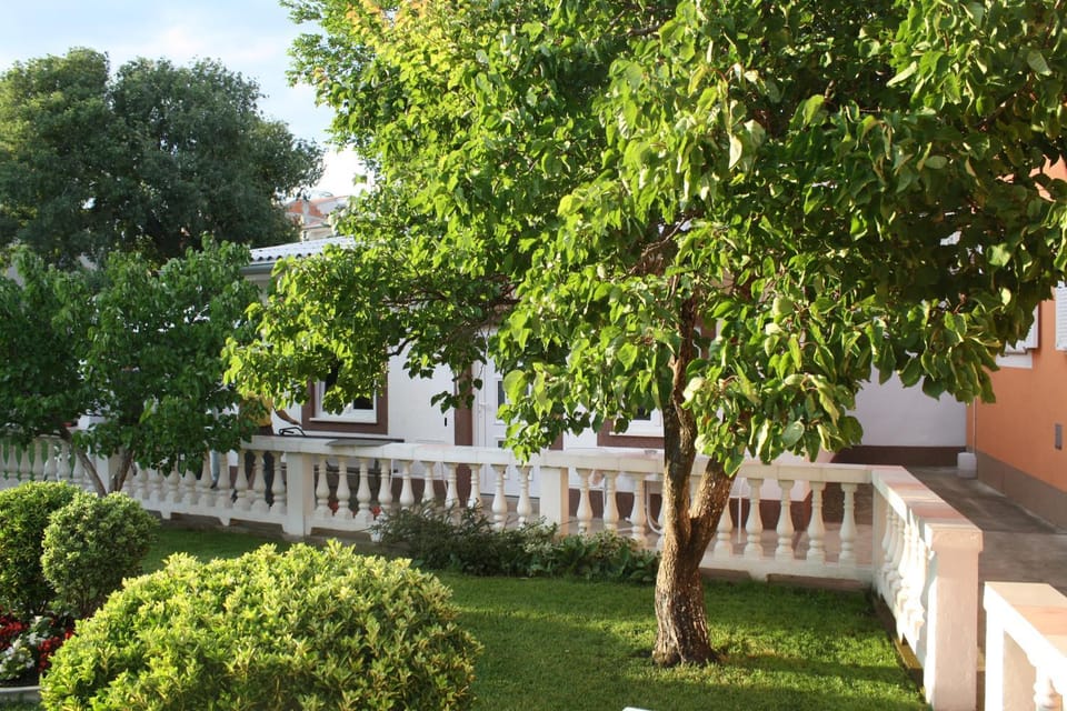 Garden, View (from property/room), Garden view