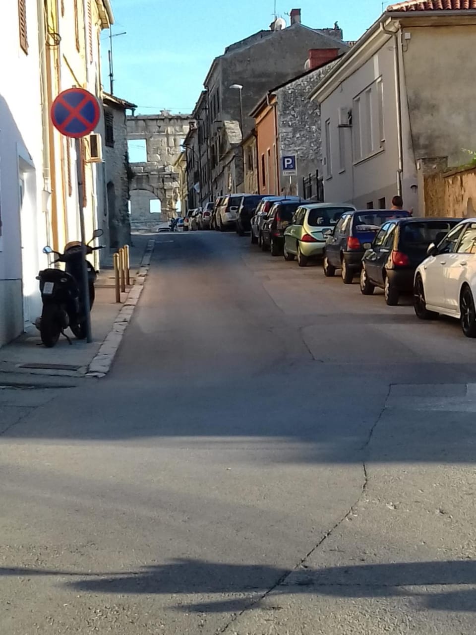 Neighbourhood, Street view