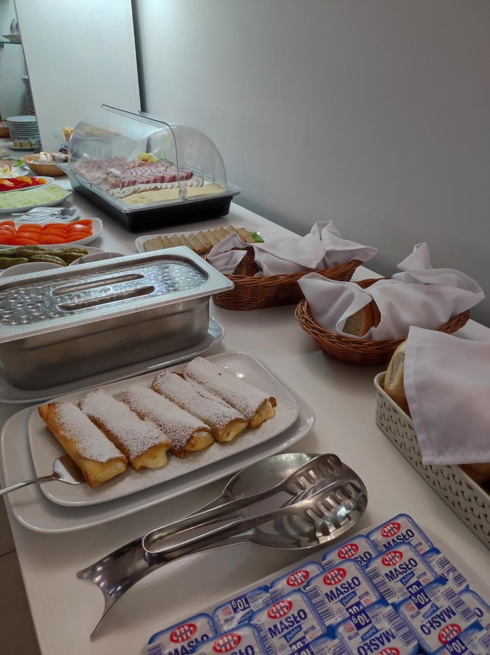 Food and drinks, Food, Breakfast, Continental breakfast, Buffet breakfast