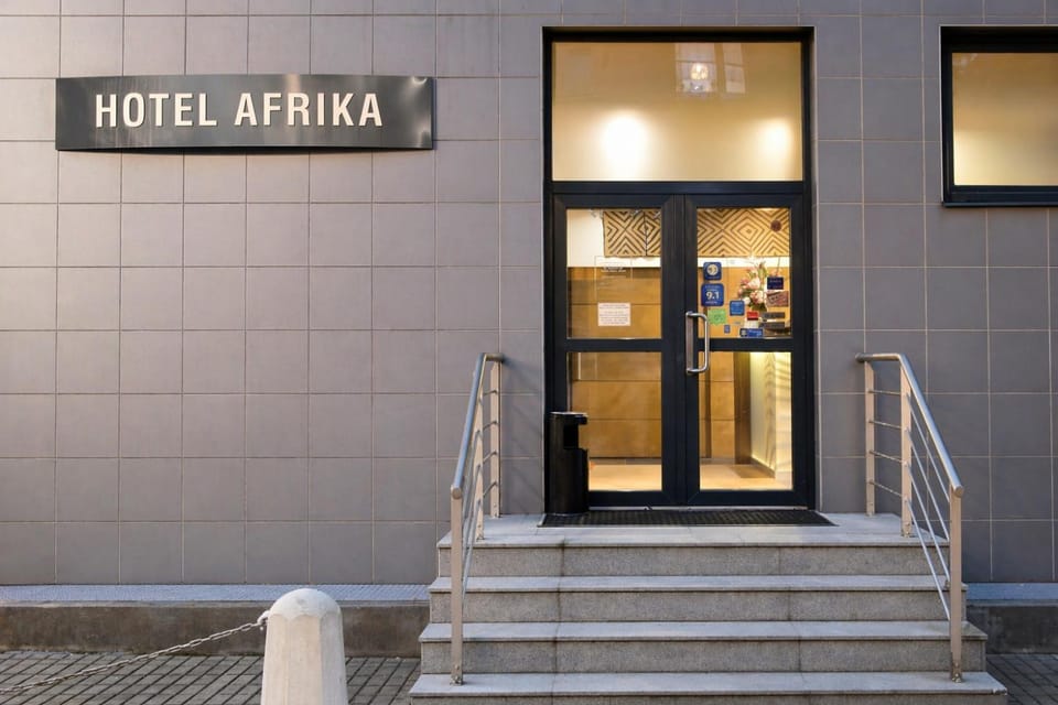 Facade/entrance