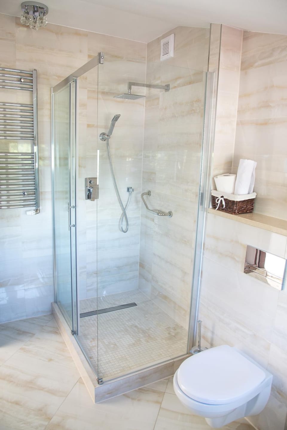 Shower, Toilet, Bathroom